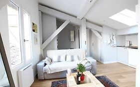 GuestReady - Comfy Attic Apartment near Grand Théâtre