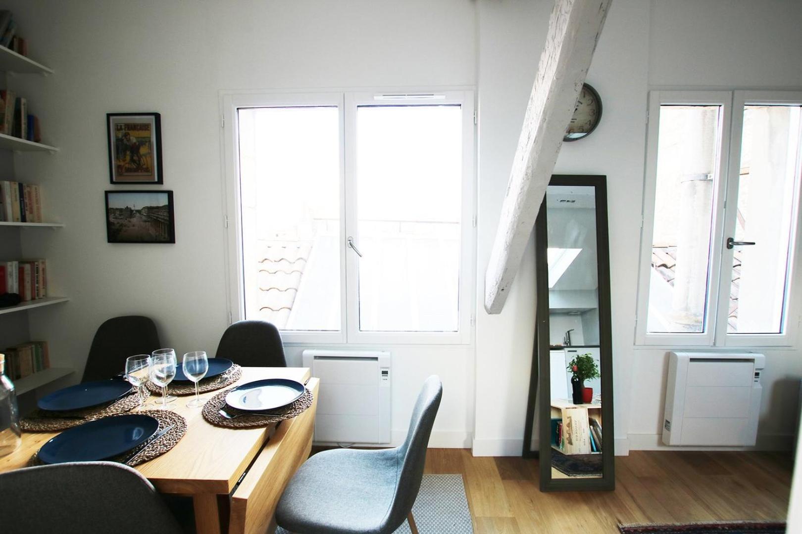 GuestReady - Comfy Attic Apartment near Grand Théâtre Burdeos Exterior foto
