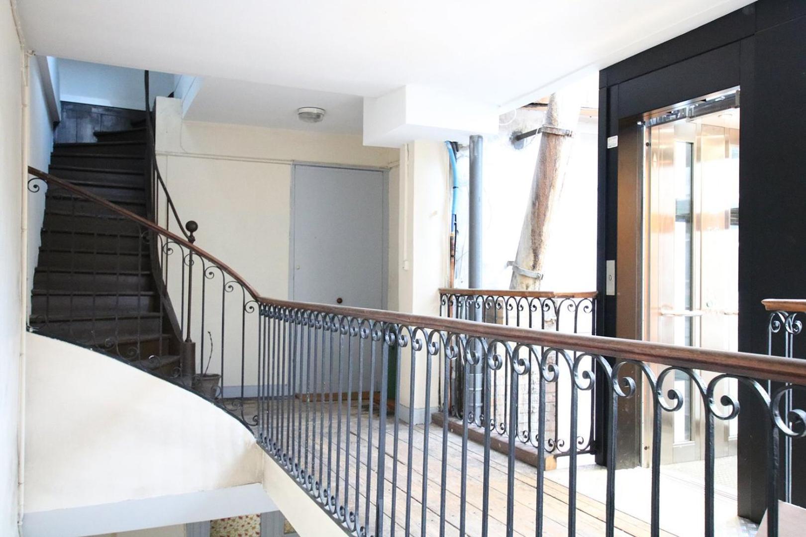 GuestReady - Comfy Attic Apartment near Grand Théâtre Burdeos Exterior foto